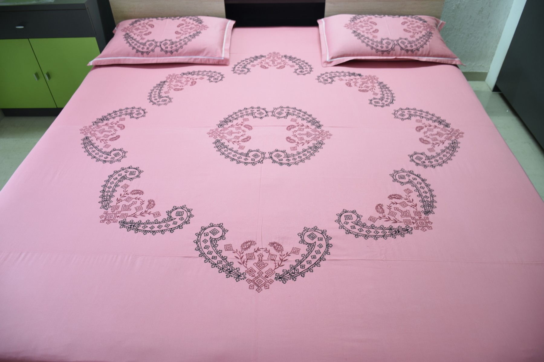 SurJ Peachish Pink Kasuti (II)Hand Embroidered Bedsheet